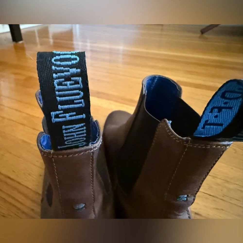 John Fluevog size 11 Chelsea boots